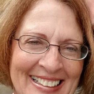 Meet your Posher, Debra